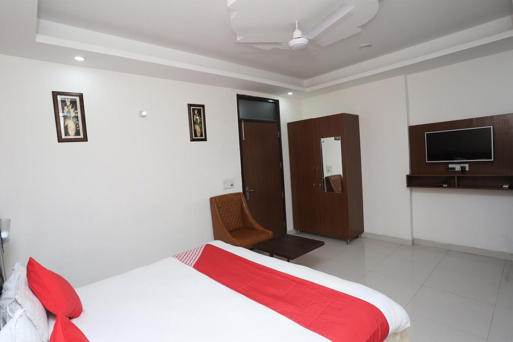 Super Capital O Levanti Near Aravali Biodiversity Park Gurgaon Bagian luar foto