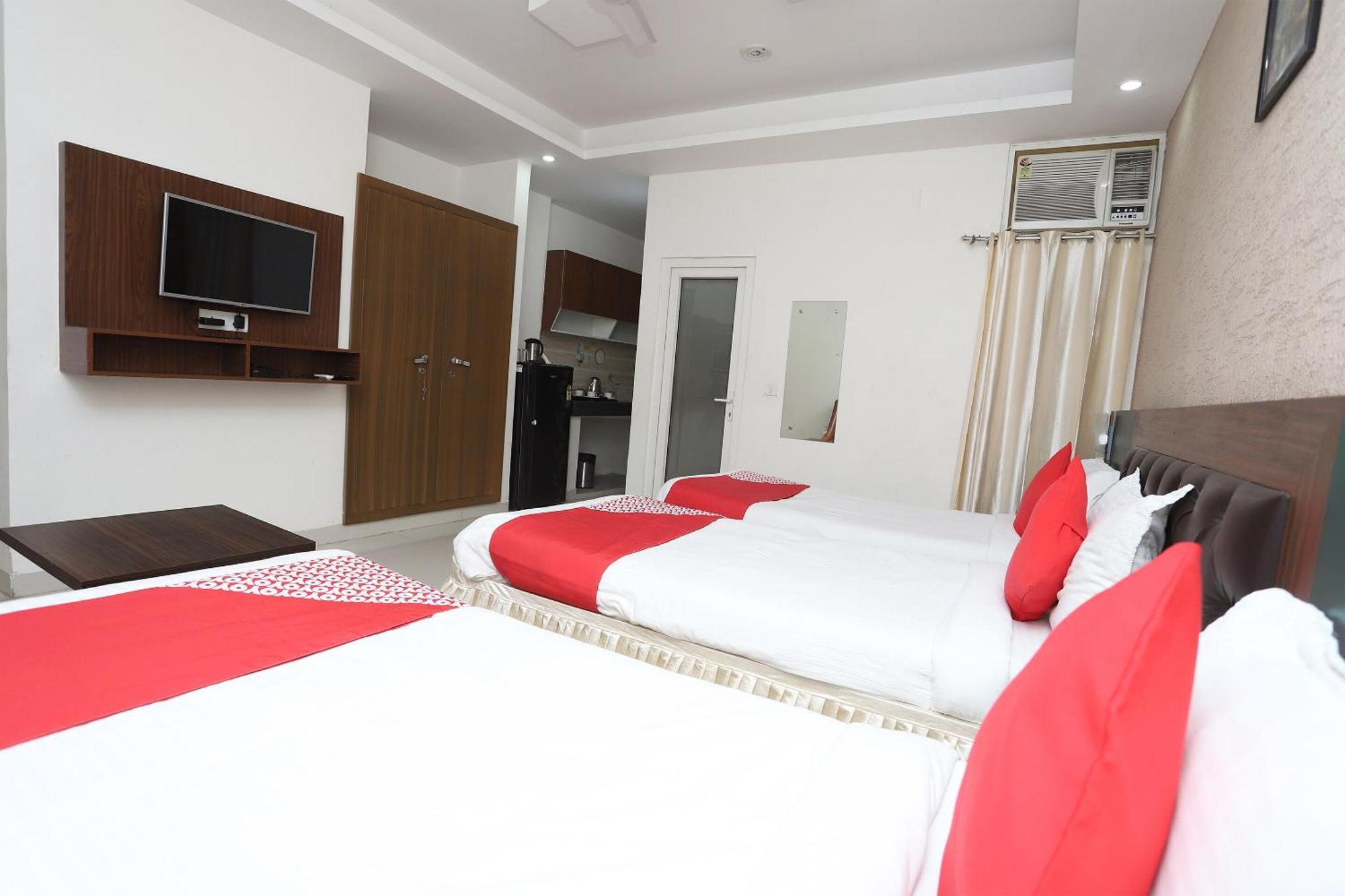 Super Capital O Levanti Near Aravali Biodiversity Park Gurgaon Bagian luar foto